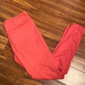 Tall and curvy LulaRoe leggings